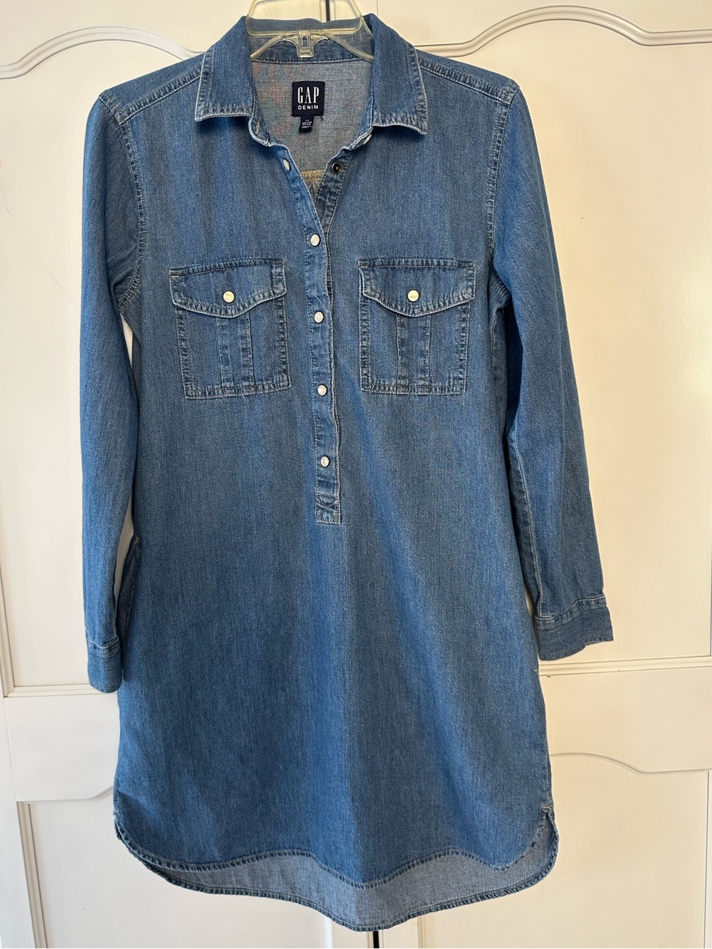 GAP Denim Dress w Pockets 100% Cotton Women’s Small